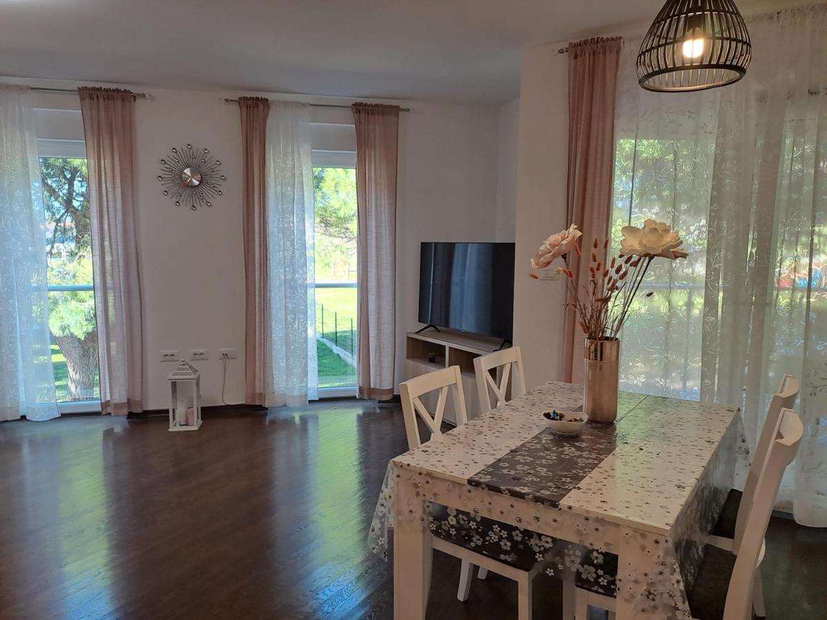 Apart Centar Umag Edda Joakima Rakovca 7 E 52470-Umag Exterior foto